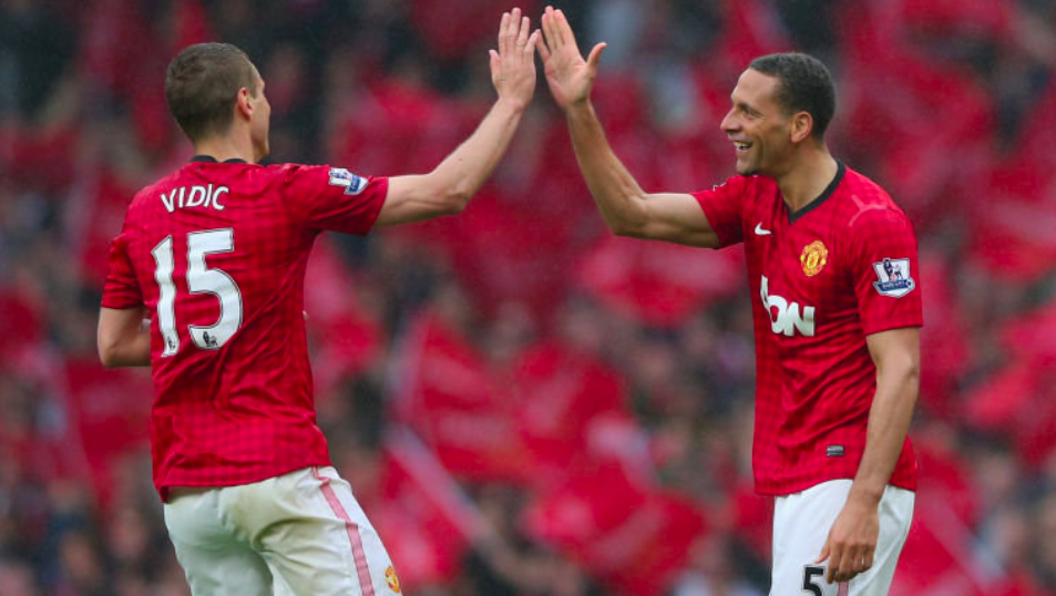 受到足球的 受到足球的