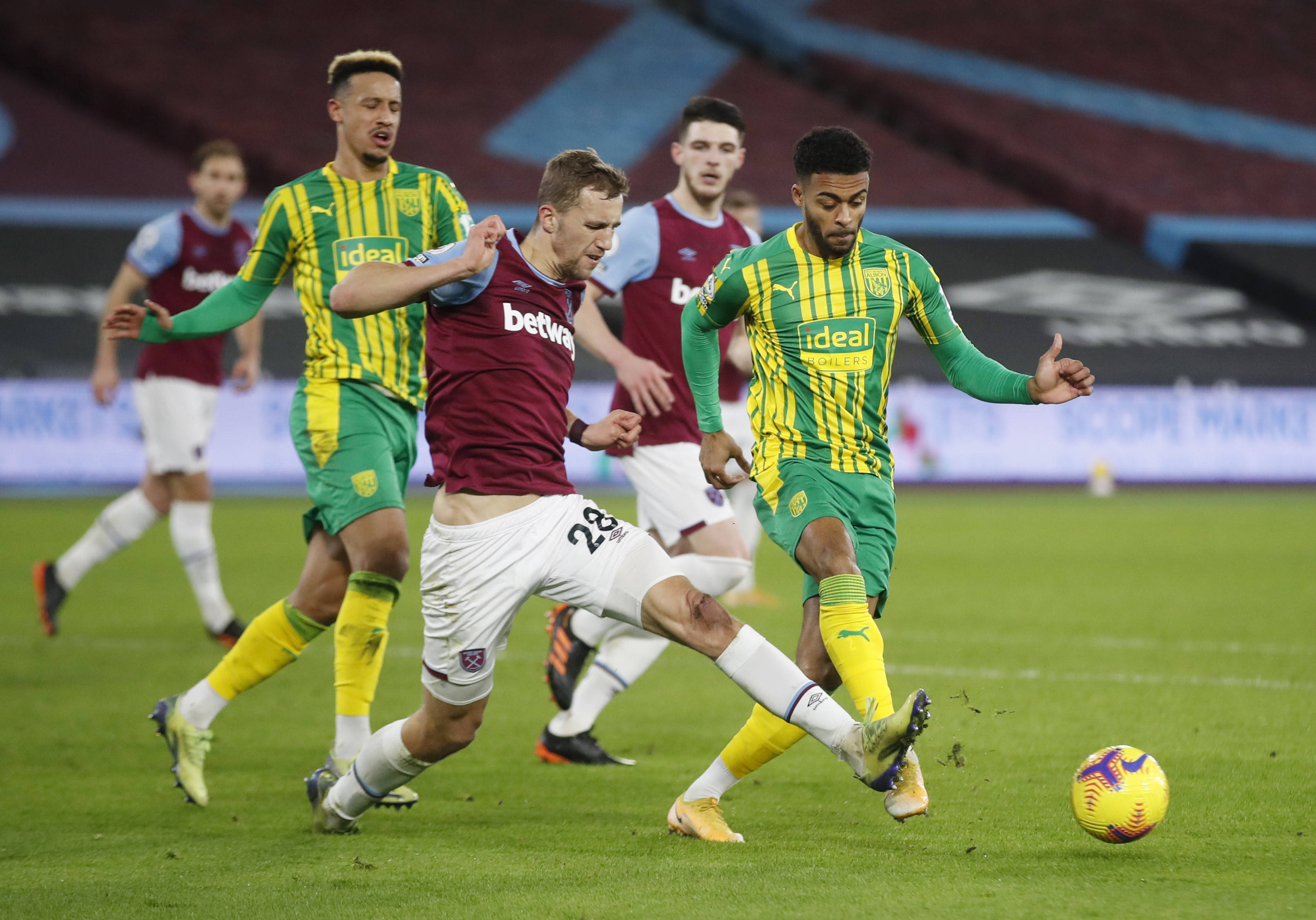 场上的两个 场上的两个